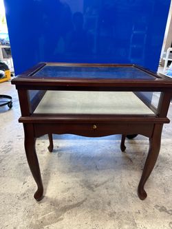 Queen Anne curio table