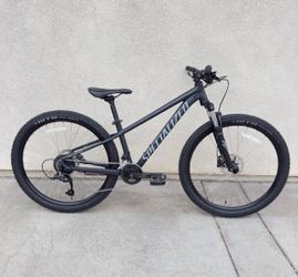 (S) 27.5" Specialized Rockhopper Mountain Bike Hydraulic Disc Brakes 18 Speed Dark Gray- New tires