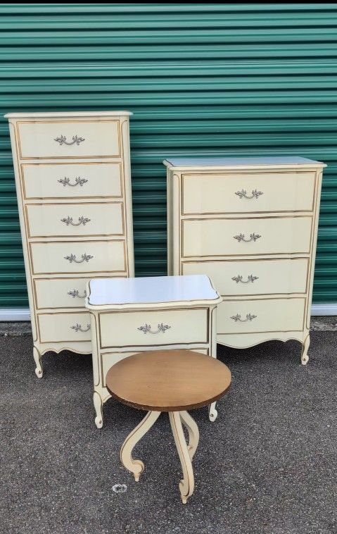 Vintage Dixie French provincial cream gold bedroom set 3pc and end table Vintage Dixie French provincial cream gold bedroom set 3pc and end table