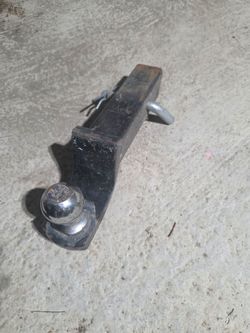 Towing hitch/ ball