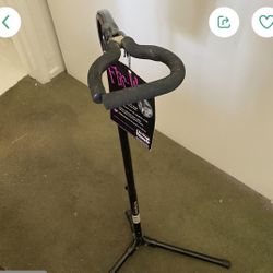Flip It Guitar Stand