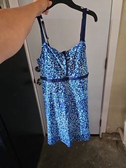 Women's swimsuit size large