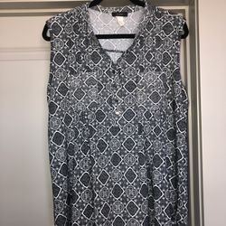 Women’s Top Size Large 