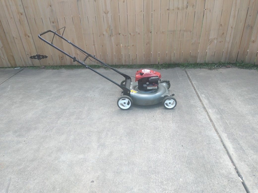 Craftsman Silver Edition 21in Cut Push Mower. for Sale in Grove