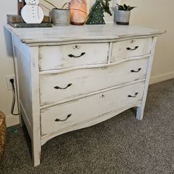 Free White Dresser
