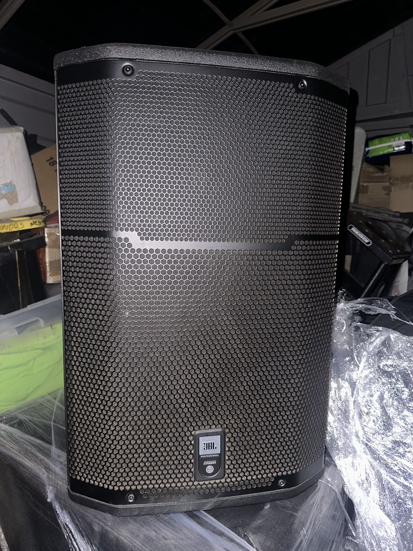 JBL 15 Inch Powered Speaker PRX615M for Sale in Lynwood, CA OfferUp
