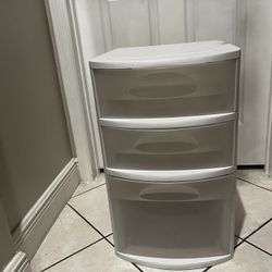 Sterilite Plastic Storage Drawers 