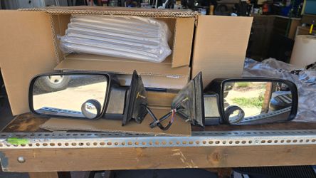 Chevy Silverado k1500 mirrors visors