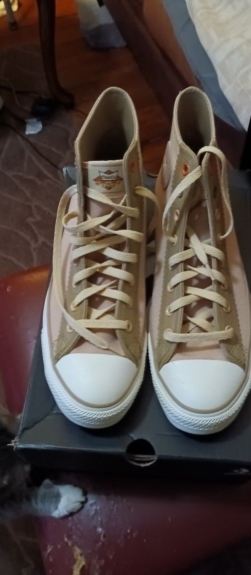 Converse High Top Tennis Shoes