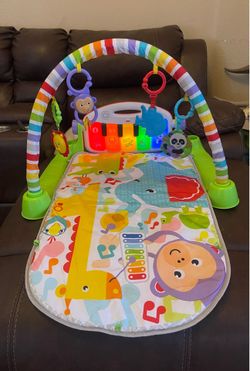FISHER PRICE KICK & PLAY MAT PIANO 🎹