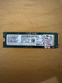 Selling ssd 256gb