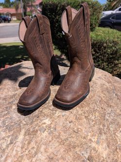 Kids Ariat boots