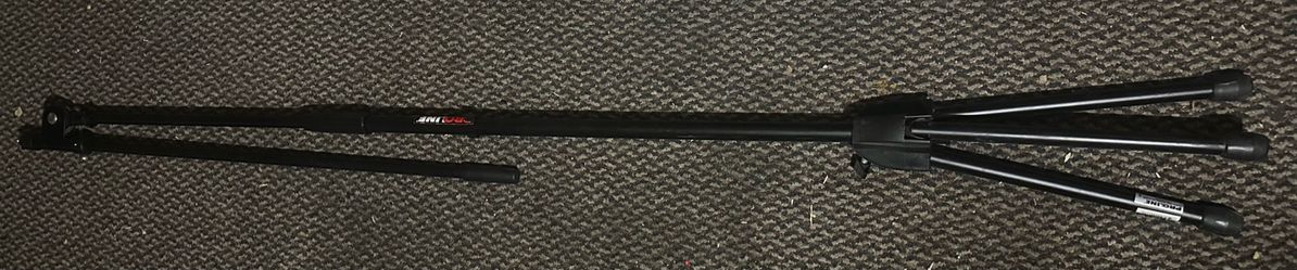 Pro line microphone stand  (click on picture for a full photo)