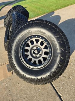 5 Method wheels with Yokohama Geolandar X-AT Tires Ford bolt pattern