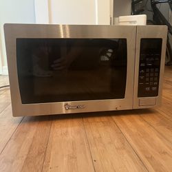 Magic Chef Microwave 