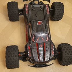 ARRMA KRATON 8S