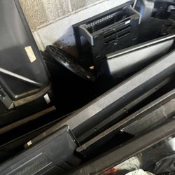 Lot Of 17 TVs Different Brands 