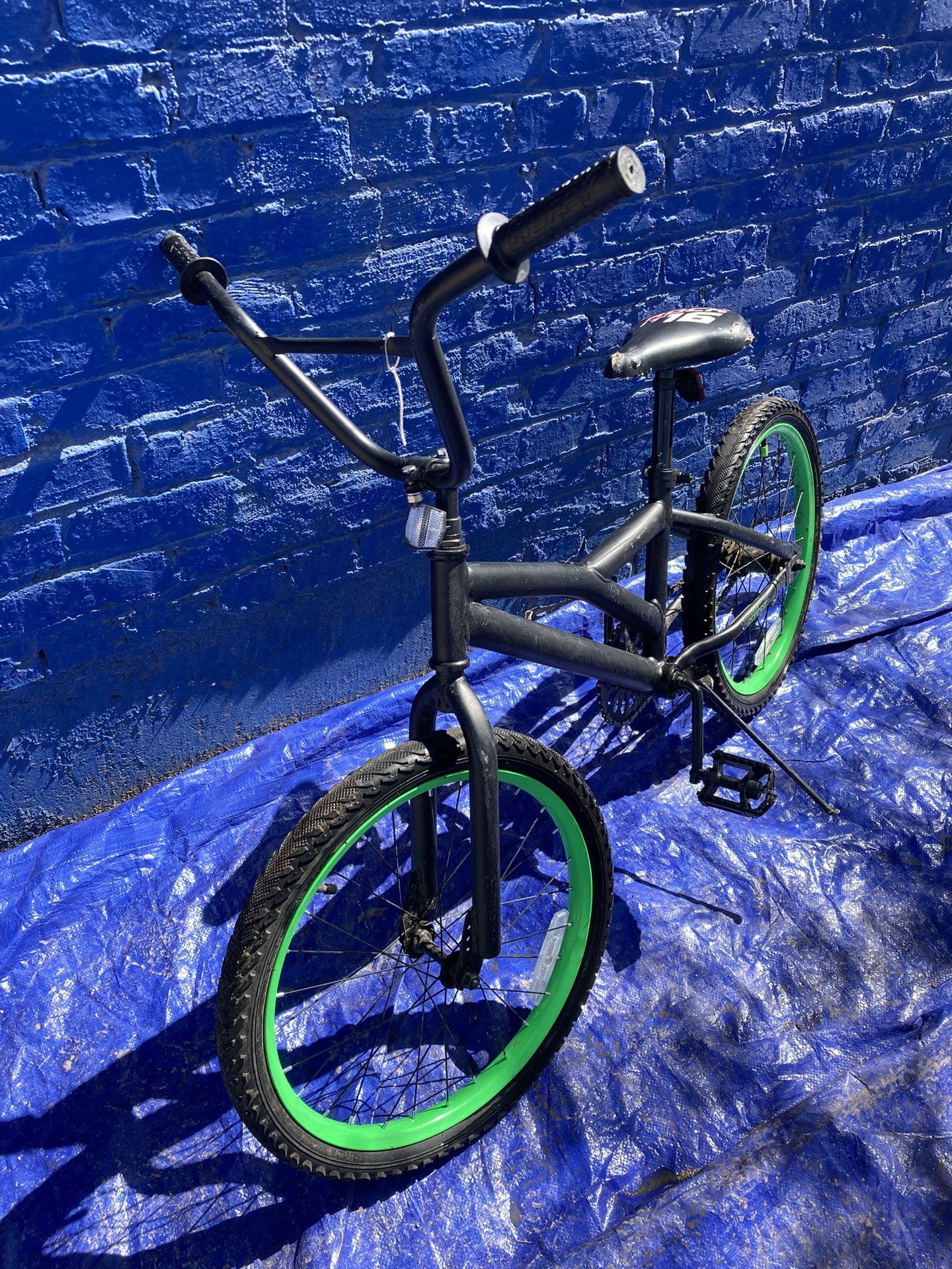 Boys Huffy Decay 20' BMX Bicycle Neon Wheels