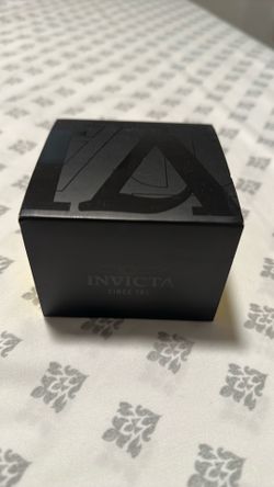 Men’s invicta stainless steel watch