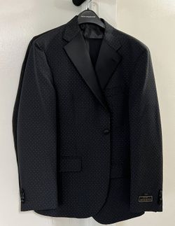 Reserve Collection Tuxedo Suit JoS. A. Bank + ZIGNONE  / Size  40R / Pants 30R