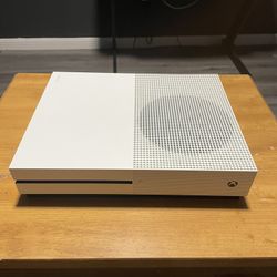 Microsoft Xbox One S 
