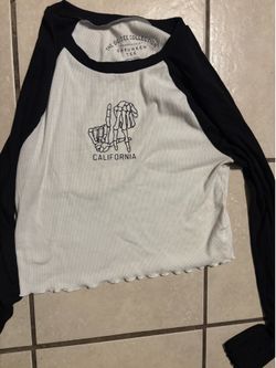 Black and White LA Long Sleeve Crop Top