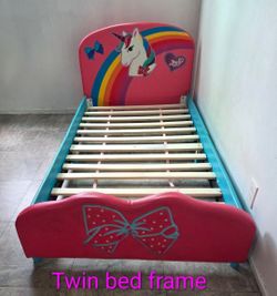 Twin Bed, JoJo Siwa