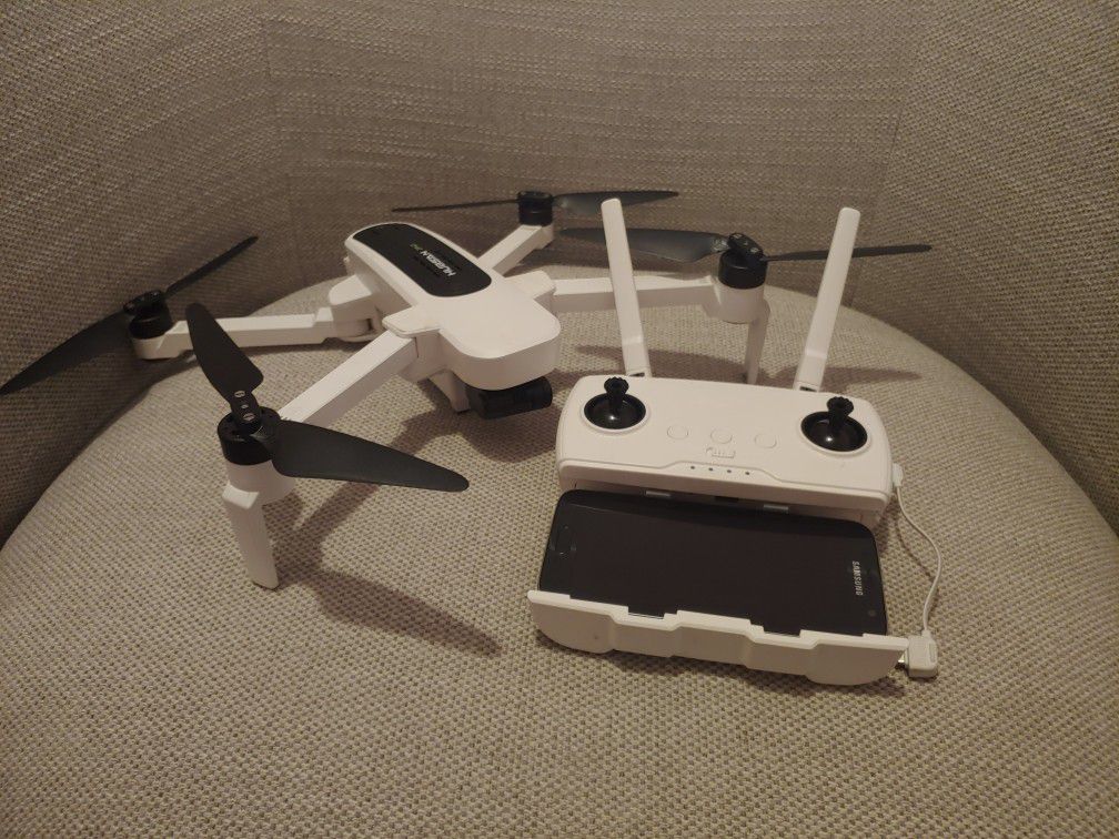 Hubsan Zino 4k drone