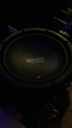RE 10 inch sub in brand new condition works great