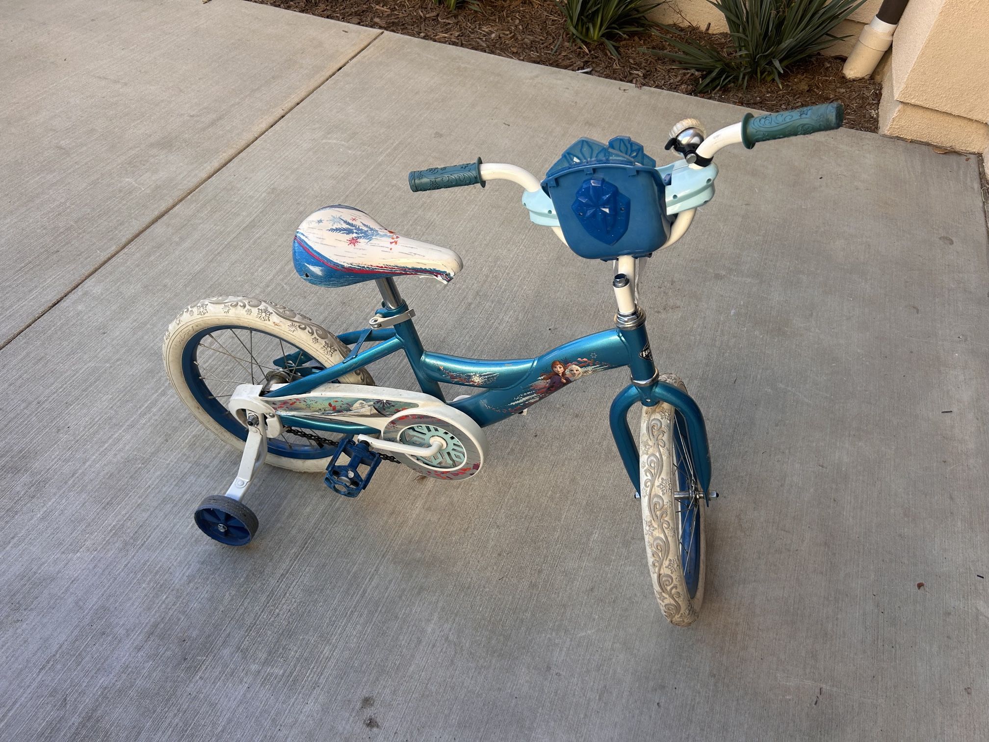 16” Elsa Frozen Bike With Training Wheels