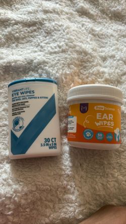 Dog eye and ear wipes