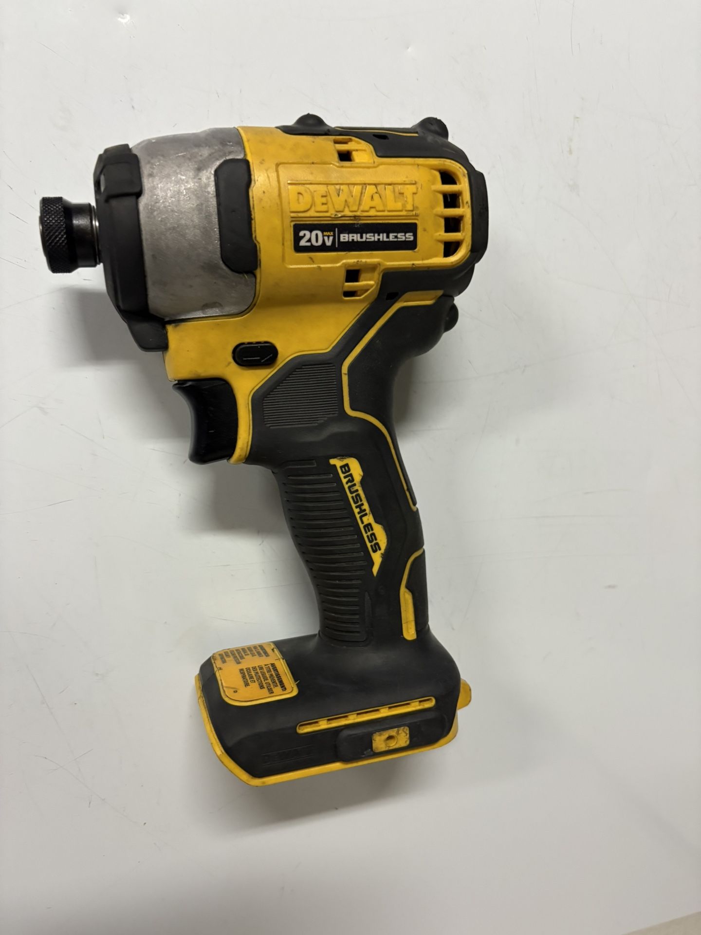 DEWALT DCF 809 IMPACT DRIVER 20VOLT. ( Tool Only).