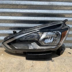 2016-2019 Nissan Sentra Headlight Oem