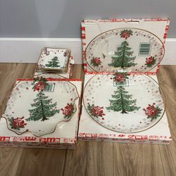 Vintage Fisher Christmas Glass Platters 