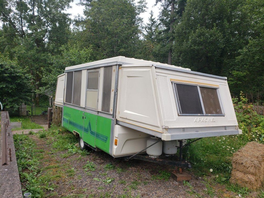 1978 Apache Ramada Pop Up Camper