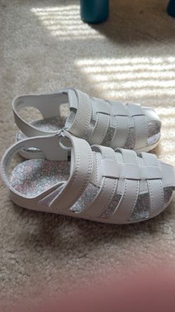 Girls White Sandals (Walmart) - Size 11