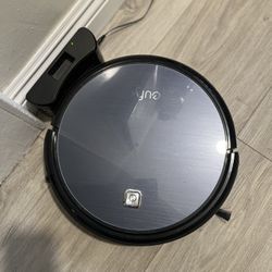 Eufy Robo Vacuum