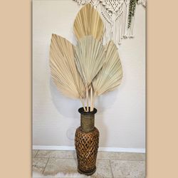 Boho Wicker/Rattan  with Natural dried palm leaves. Accent Home Decor⚱️✨️🌾