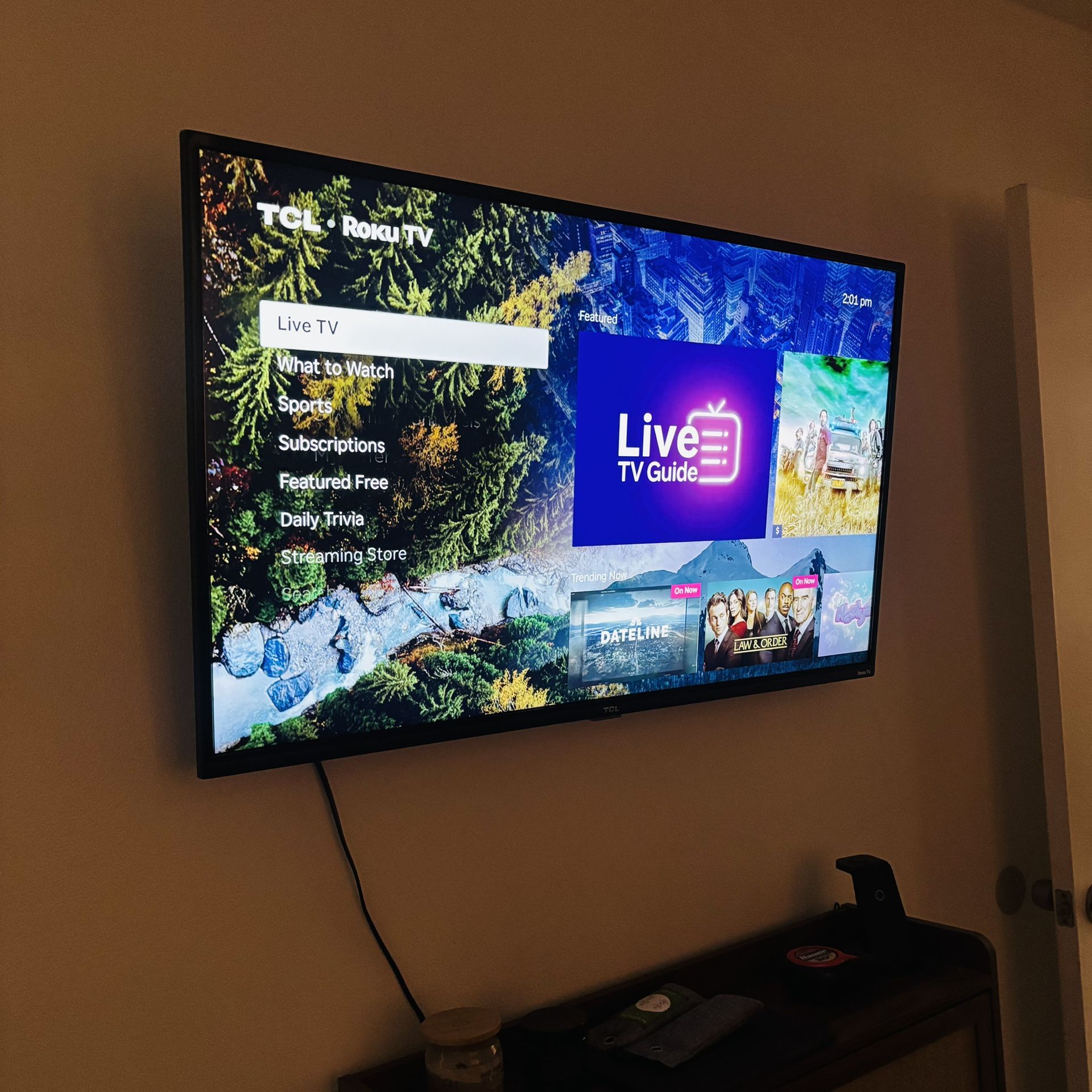 Roku - 43" Class Select Series 4K LED Smart RokuTV