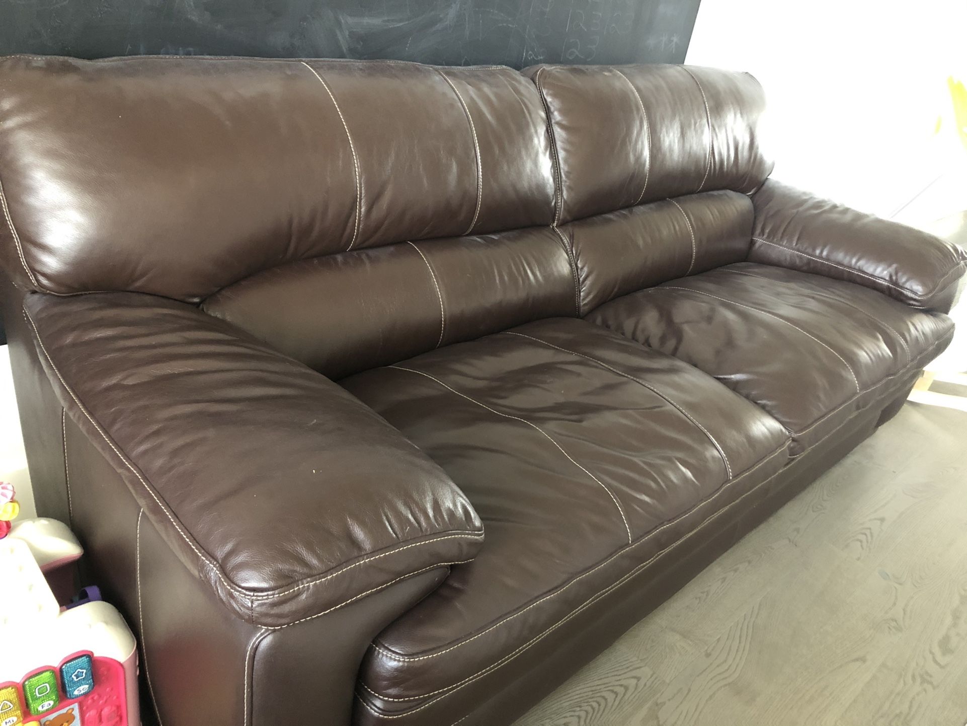 LaZBoy Leather Sofa Perfect & the most Comfortable you will ever