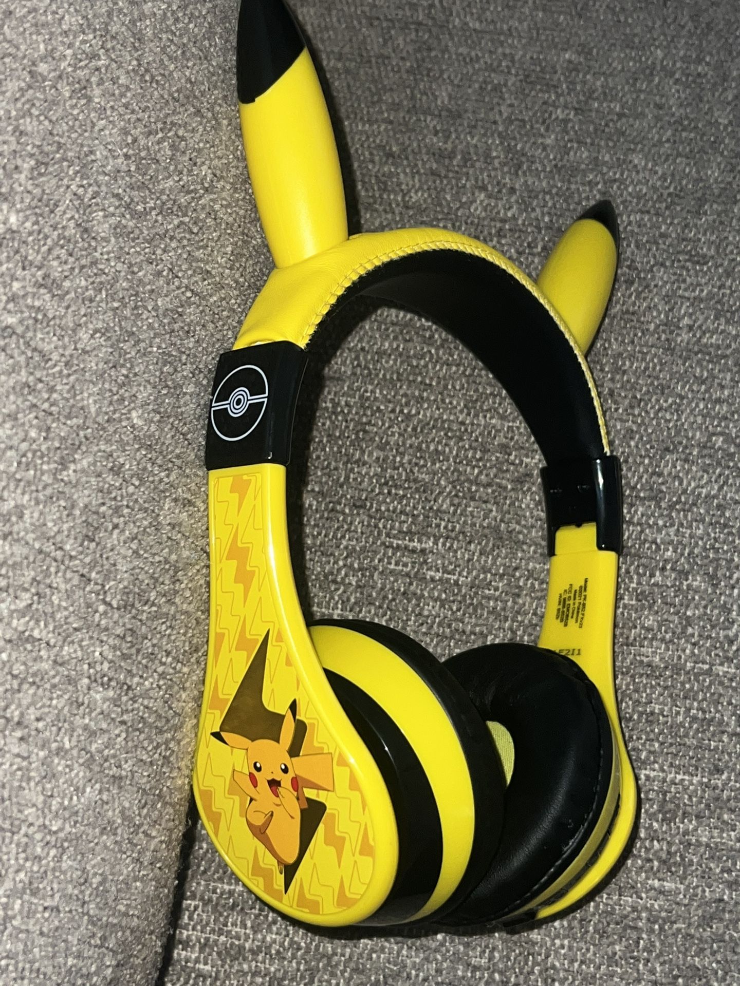 Pikachu headphones wireless bluetooth ( no cord)   