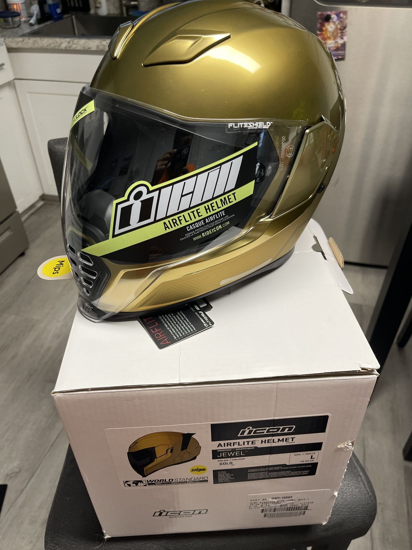 Icon Airflite Helmet - Large