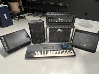 Broken Guitar and Bass Amps and Keyboard Lot - Korg Peavey EV Kustom etc