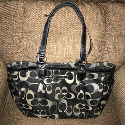 Black Coach Bag with gold and silver C pattern for Sale in Hillsboro, OR -  OfferUp