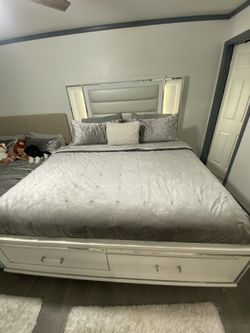 Bedroom Set