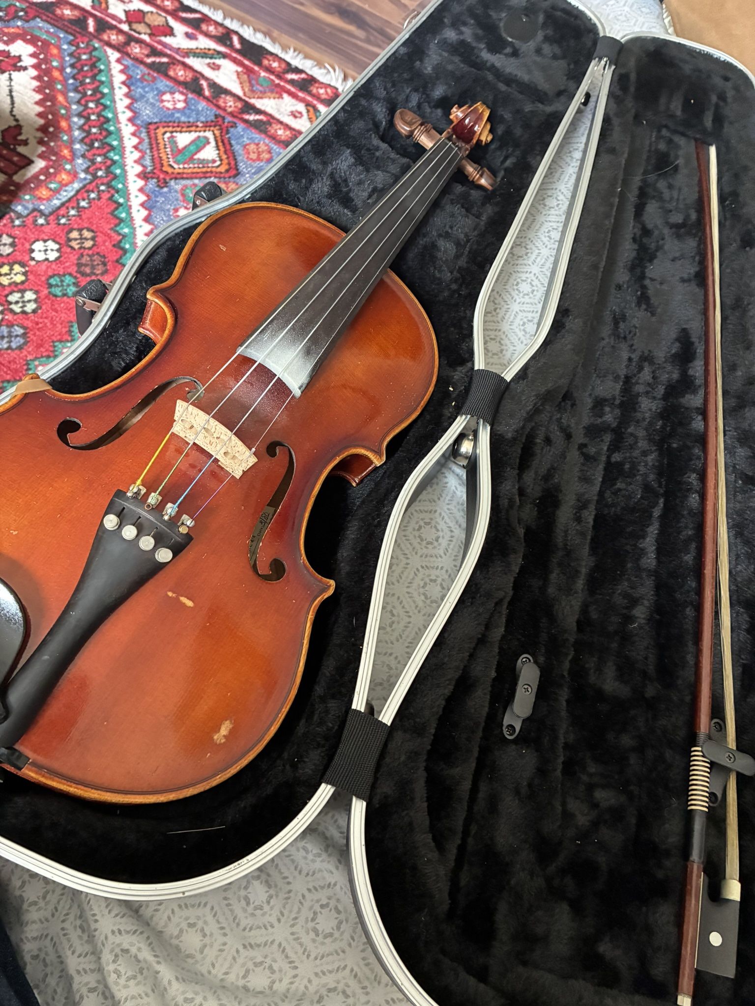 Pfretzscner vintage 1979 4/4 Strad copy violin, case and bow