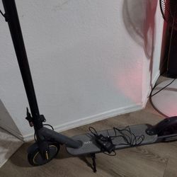 Navic Adult Electric Scooter 