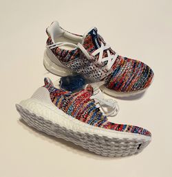 Adidas Ultraboost SIZE 4.5y BRAND NEW