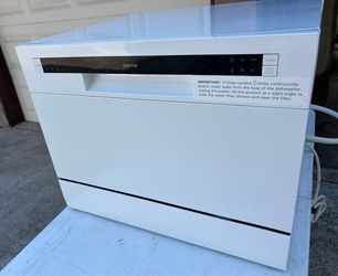 hOmeLabs Countertop Dishwasher