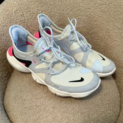 Nike Women’s Shoe Size 8